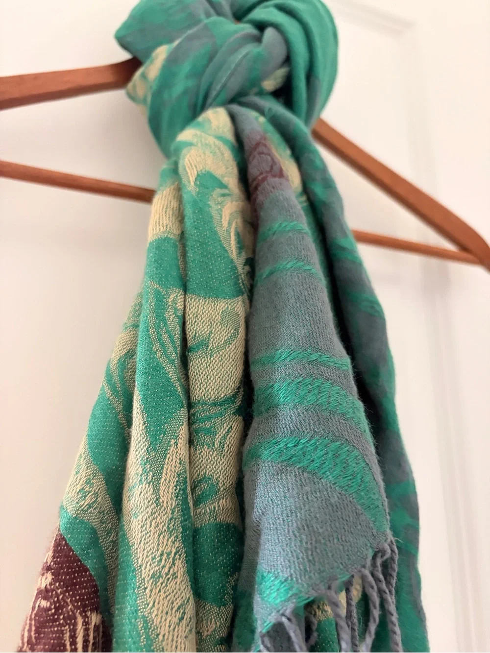 Green Patterned Cotton Scarf / shawl with Fringe